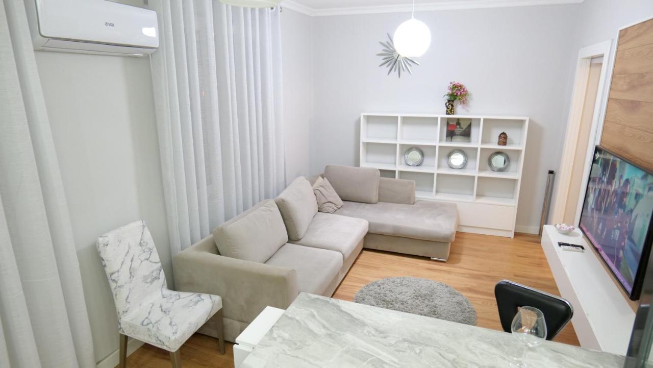 City Center Apartment Niko 04 Tiranë Eksteriør bilde